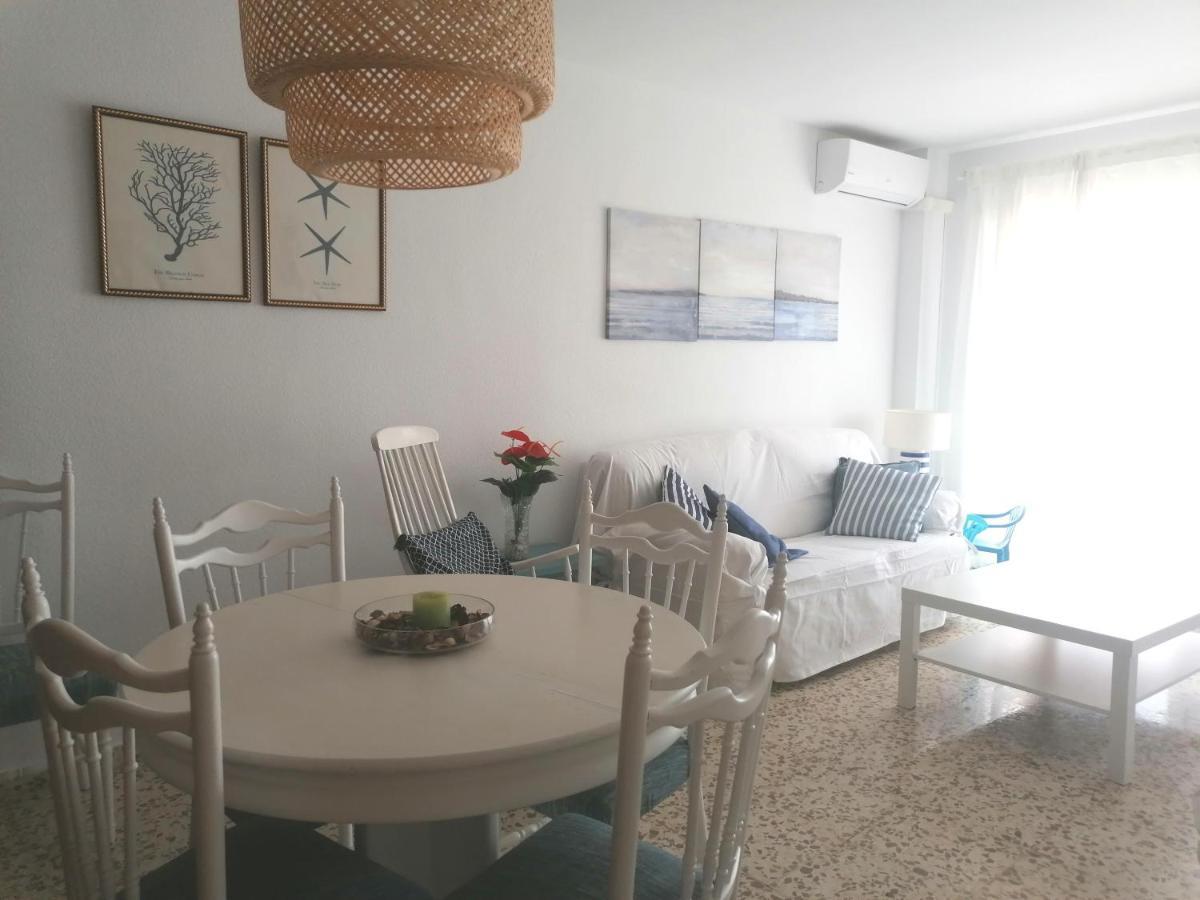 Piso Familiar Con Piscina Y Aparcamiento En Torre Del Mar - Edificio Ronda I Exterior foto